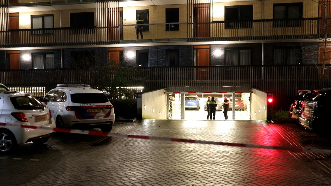 Man (29) doodgestoken in parkeergarage