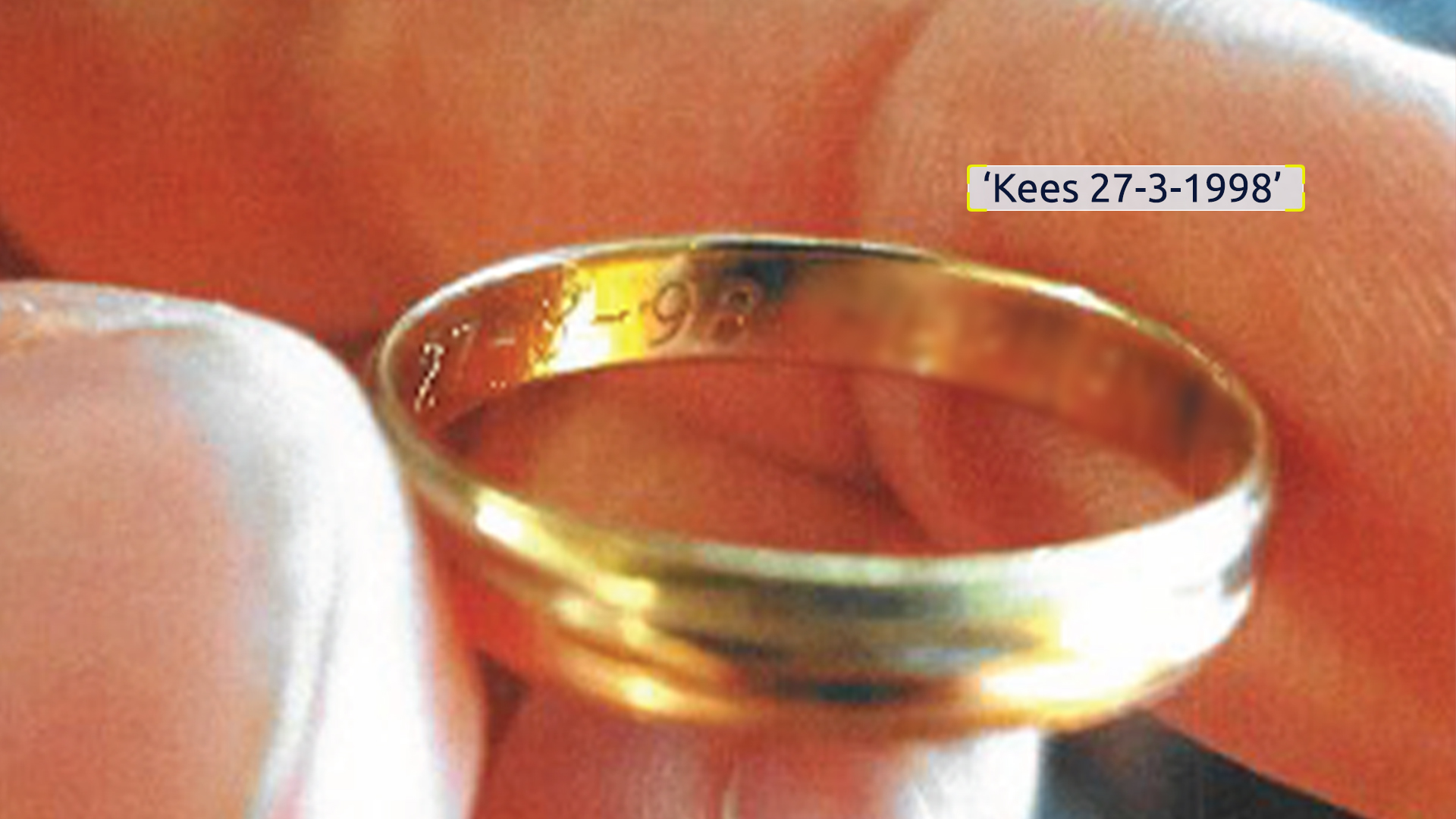119199_amstrdm_wo_ring-inscr.jpg
