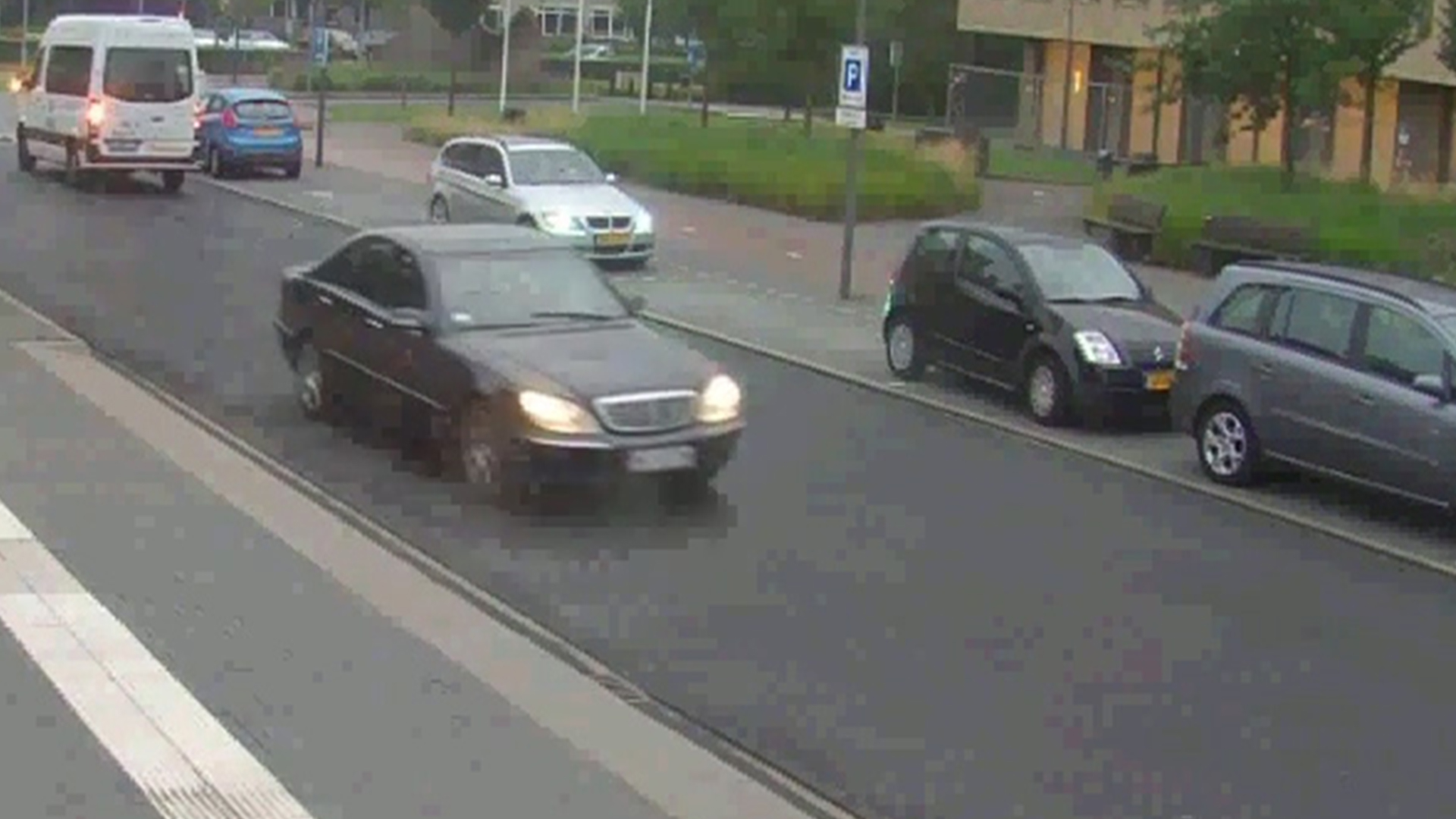 117418mercedes1.jpg
