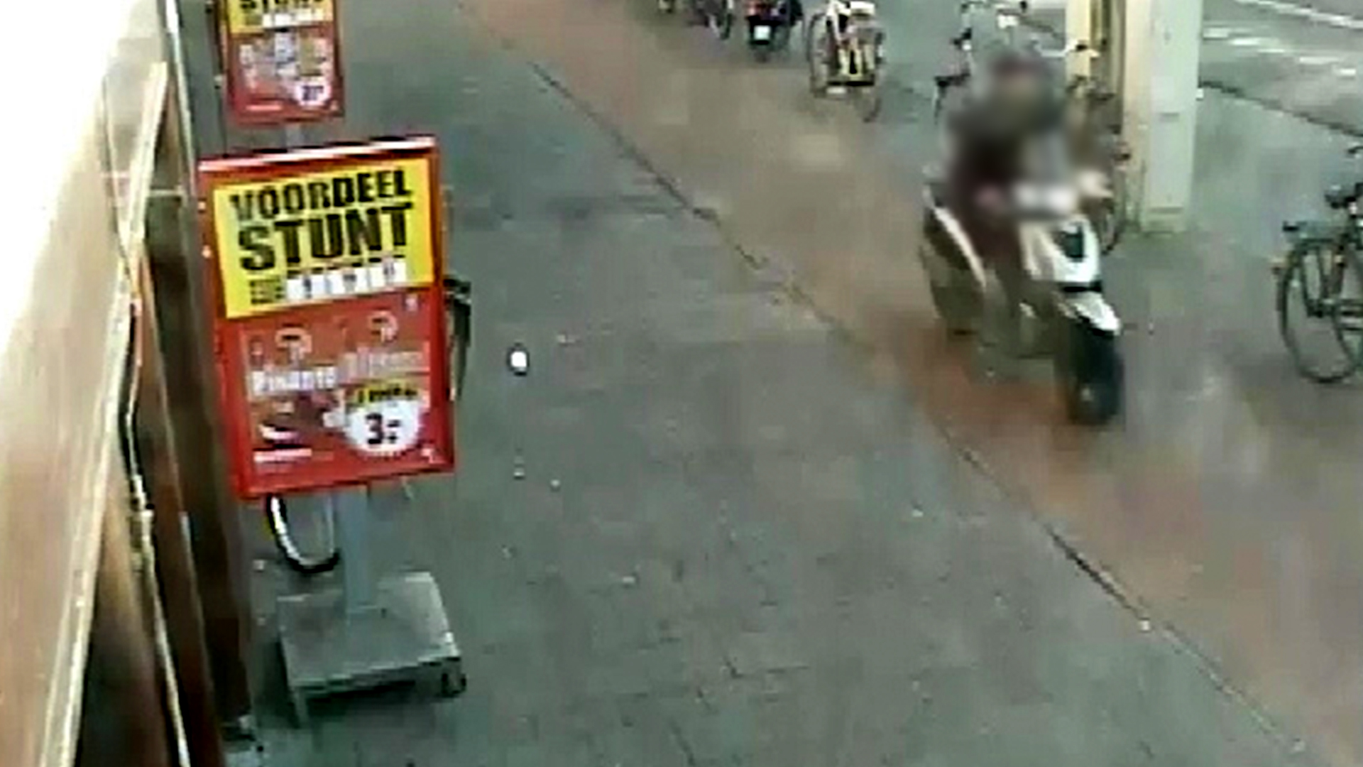 oudeijsselstr_scooter1.jpg