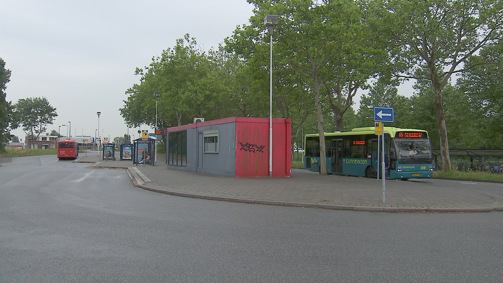 119339_amstrdm_busstation.jpg