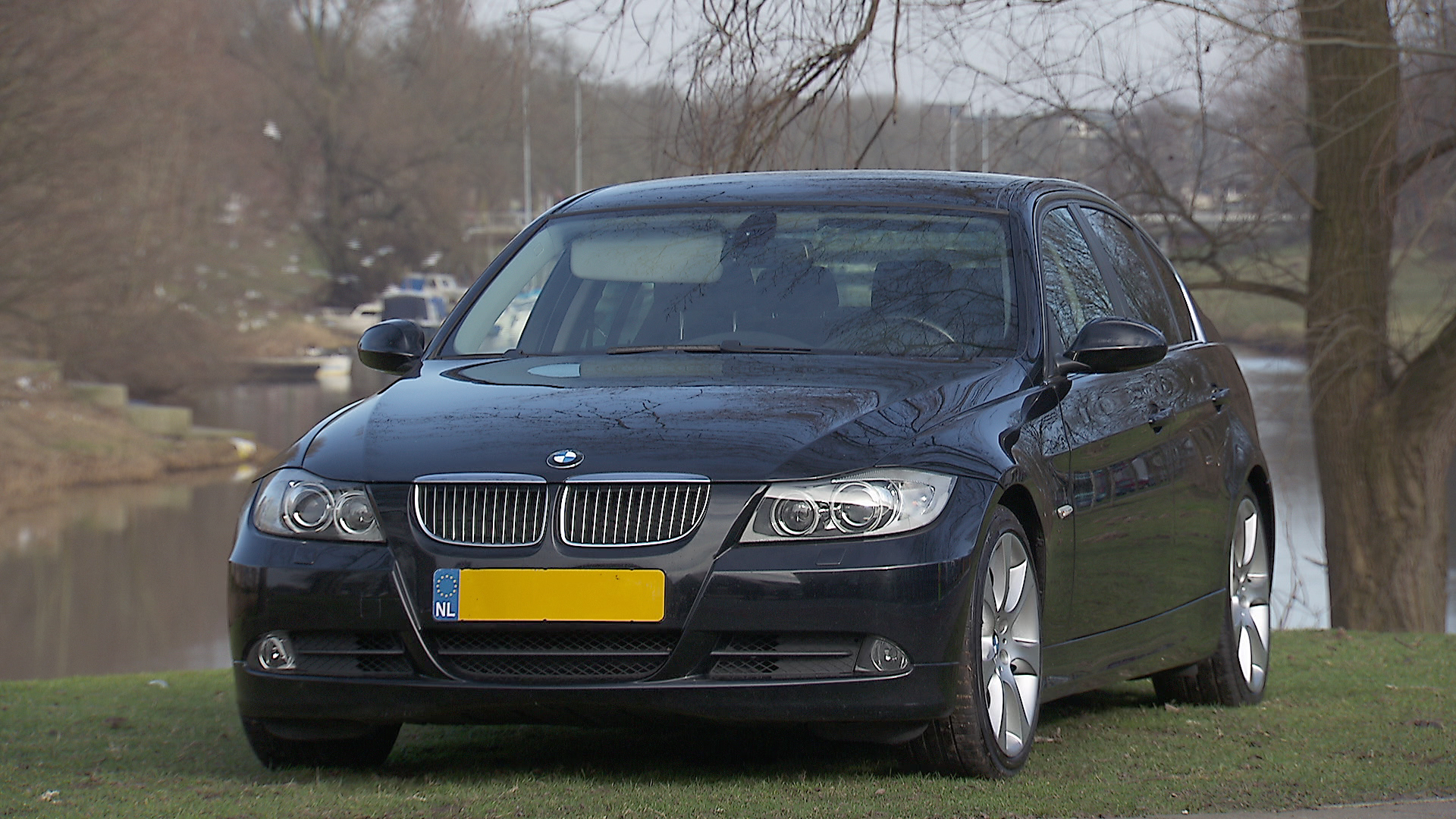 117090_bmw1.jpg