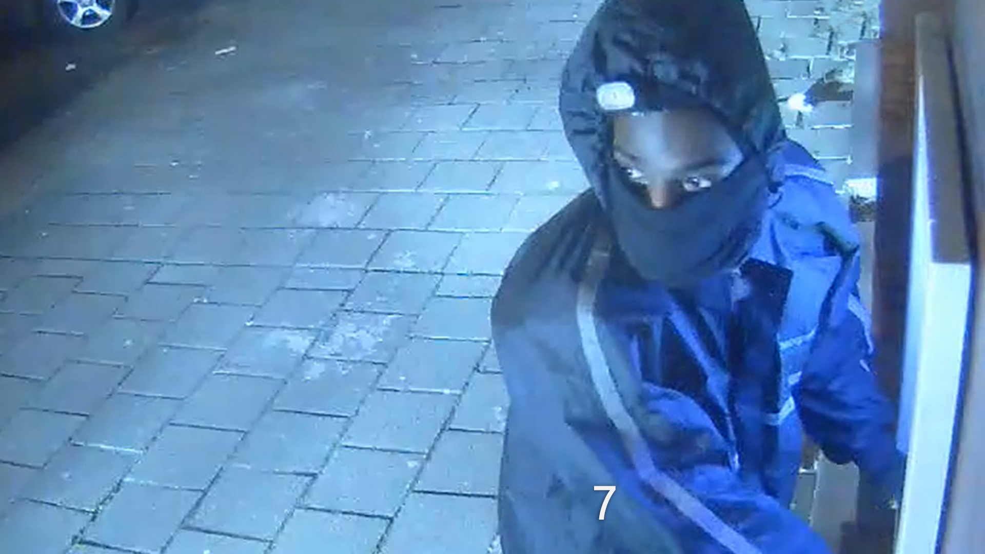 119063_amsterplof_zk7vd.jpg