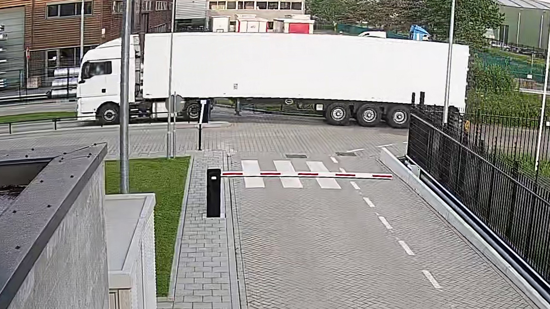 Chauffeur steelt lading ter waarde van tonnen
