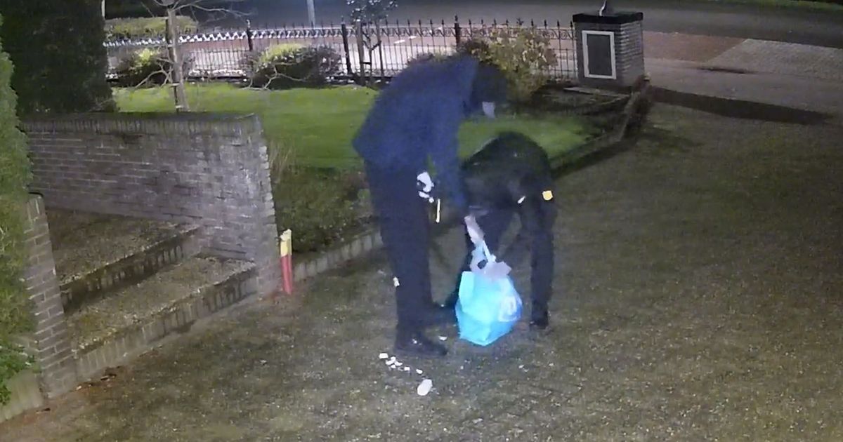 Ouders en hun jonge kinderen thuis overvallen