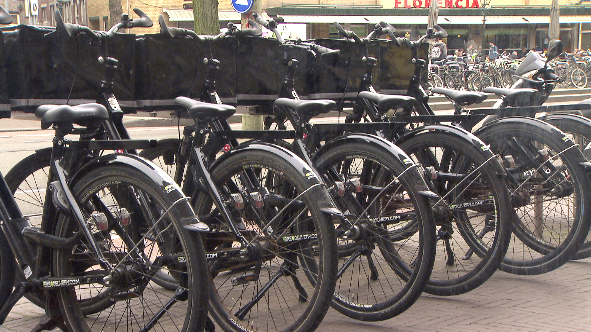 118186_den-haag_pizzarovers_fietsen.jpg
