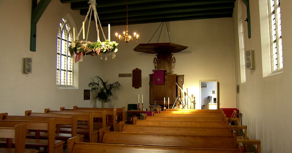Zware kluis met eeuwenoud zilverwerk gestolen uit kerk