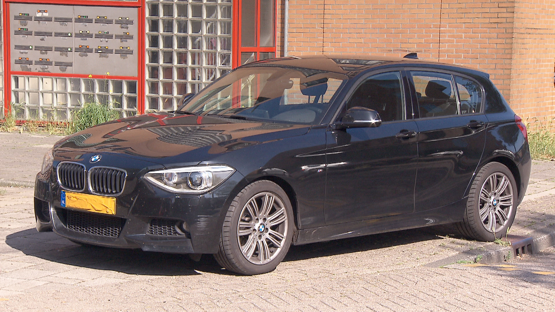118271_mohamed-bouchikhi_fu_bmw.jpg