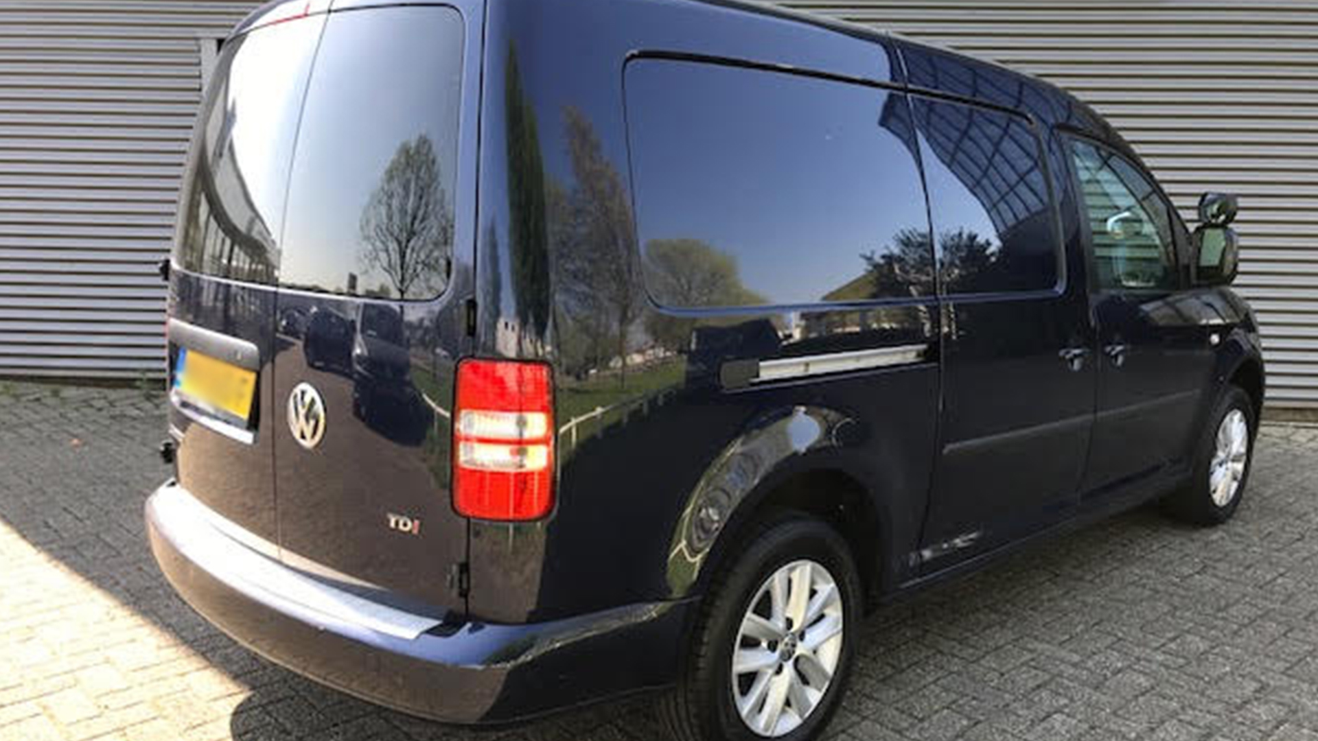 118198_venlo_zengin_caddy4.jpg