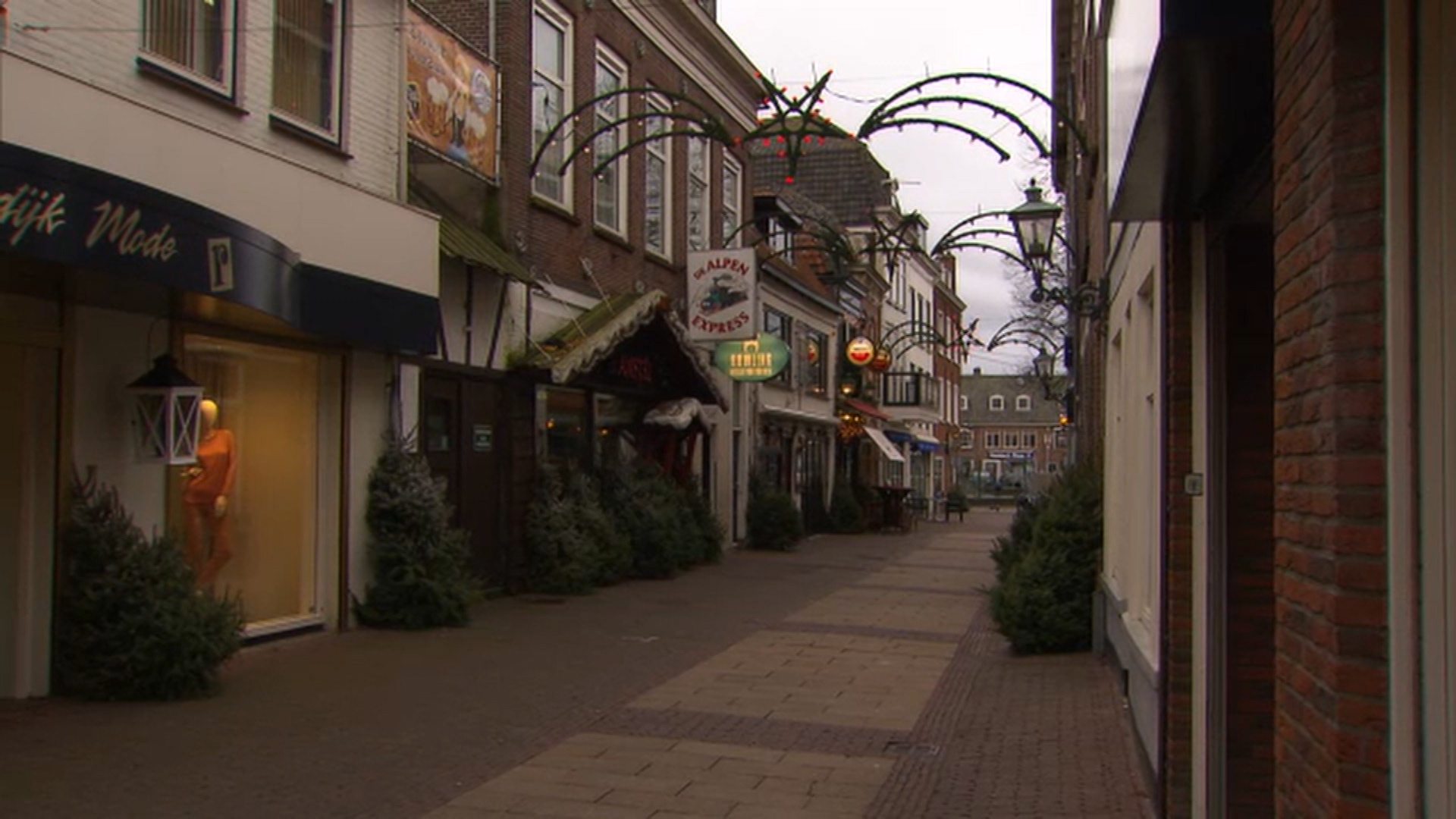 hellevoetsluiz_kerkstraat.jpg